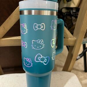 40 oz holographic Hello Kitty tumbler